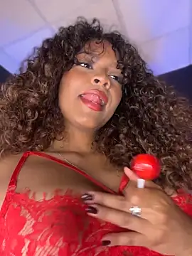 Snapshot of CurlyOopsieXXX chatting on 14, 4, 2026 CurlyOopsieXXX online show from 14, 4, 2026