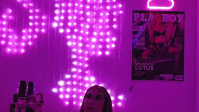 laurenlotus online show from 25, 7, 2026