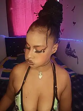 Snapshot of KAYLA_48_ chatting on 21, 5, 2026 KAYLA 48 online show from 21, 5, 2026