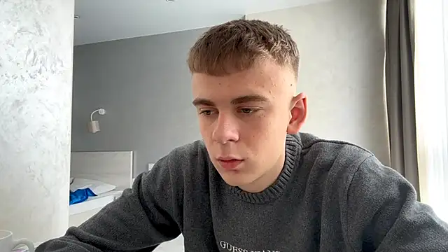Snapshot of SoloFury chatting on 15, 4, 2026 SoloFury online show from 15, 4, 2026