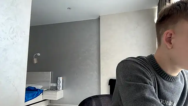 Snapshot of SoloFury chatting on 23, 4, 2026 SoloFury online show from 23, 4, 2026