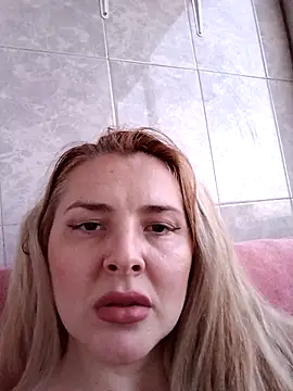 Snapshot of Maria3879 chatting on 15, 4, 2026 Maria3879 online show from 15, 4, 2026