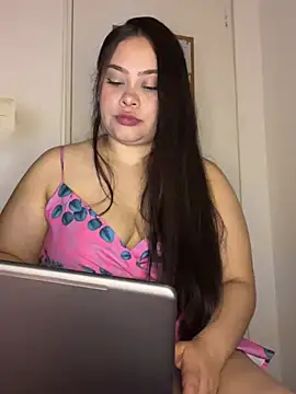 Snapshot of Juliana_xv chatting on 5, 4, 2026 Juliana xv online show from 5, 4, 2026