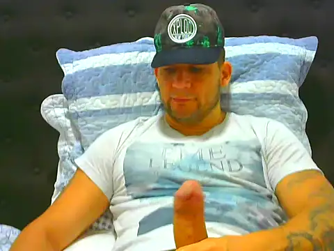 Snapshot of altenori chatting on 8, 6, 2026 altenori online show from 8, 6, 2026