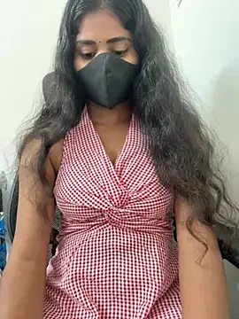 sexy-riyaa43 online show from 24, 4, 2026