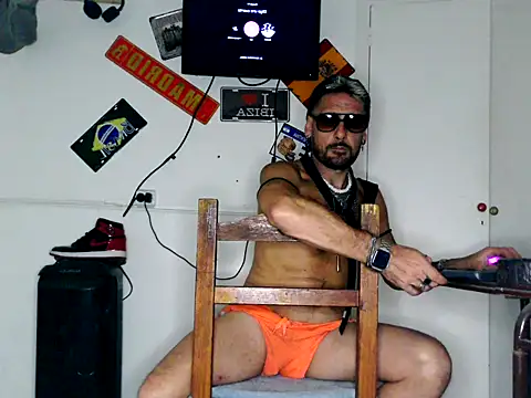 freddymdq100 online show from 11, 4, 2026