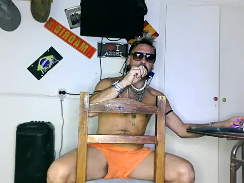 freddymdq100 online show from 14, 4, 2026
