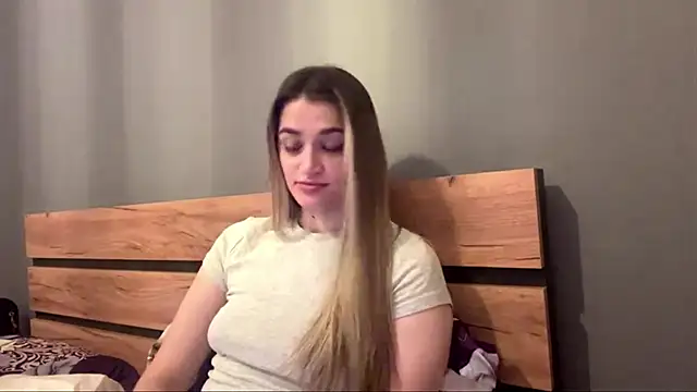 Snapshot of LillianLeroy chatting on 24, 3, 2026 LillianLeroy online show from 24, 3, 2026