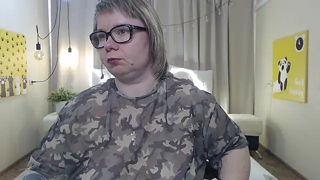 BonnnyBoobsy online show from 4, 5, 2026