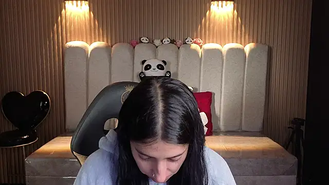 Snapshot of Melannyy_V chatting on 19, 7, 2026 Melannyy V online show from 19, 7, 2026