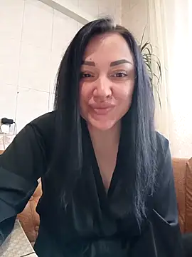Elsie-Nora online show from 15, 4, 2026