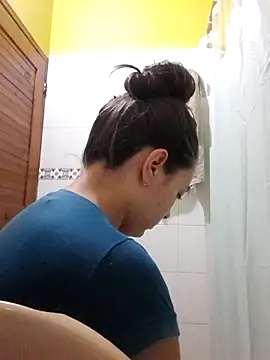 Isabelmotta  online show from 13, 4, 2026