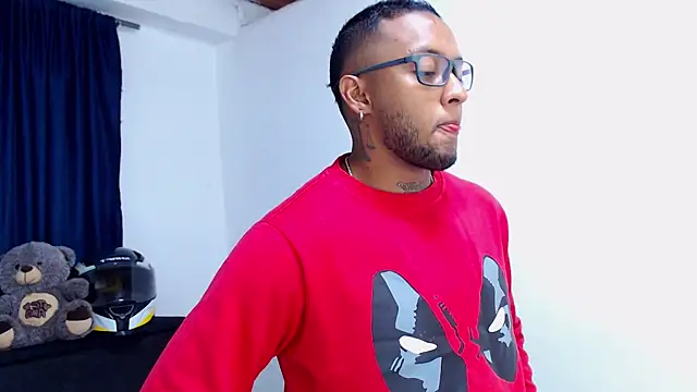Snapshot of MascTyler chatting on 8, 4, 2026 MascTyler online show from 8, 4, 2026