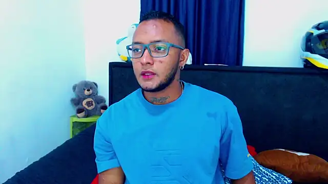 Snapshot of MascTyler chatting on 17, 4, 2026 MascTyler online show from 17, 4, 2026