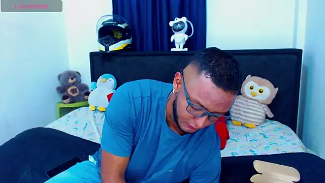 Snapshot of MascTyler chatting on 23, 4, 2026 MascTyler online show from 23, 4, 2026