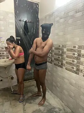 Snapshot of couple-new chatting on 18, 4, 2026 couple-new online show from 18, 4, 2026