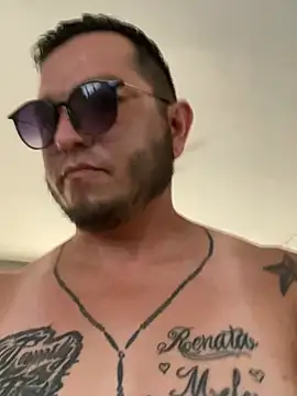 Snapshot of HOTB0Y18 chatting on 20, 3, 2026 HOTB0Y18 online show from 20, 3, 2026