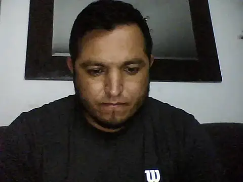 Snapshot of HOTB0Y18 chatting on 7, 4, 2026 HOTB0Y18 online show from 7, 4, 2026