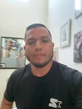 Snapshot of HOTB0Y18 chatting on 24, 5, 2026 HOTB0Y18 online show from 24, 5, 2026