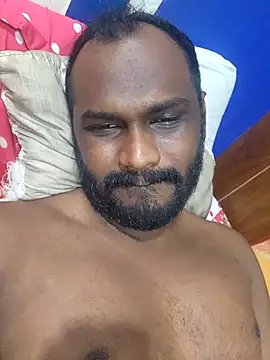 Snapshot of singletamilguy chatting on 8, 4, 2026 singletamilguy online show from 8, 4, 2026
