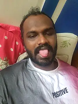 Snapshot of singletamilguy chatting on 10, 4, 2026 singletamilguy online show from 10, 4, 2026