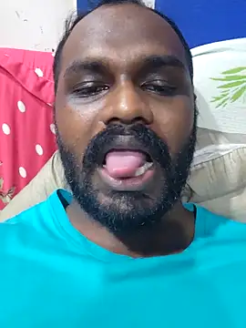 Snapshot of singletamilguy chatting on 10, 4, 2026 singletamilguy online show from 10, 4, 2026