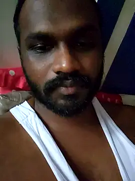 Snapshot of singletamilguy chatting on 12, 4, 2026 singletamilguy online show from 12, 4, 2026