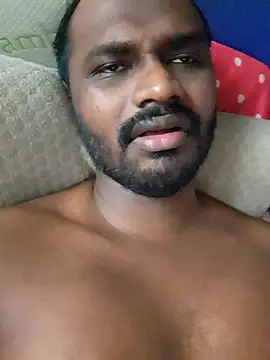 Snapshot of singletamilguy chatting on 6, 5, 2026 singletamilguy online show from 6, 5, 2026