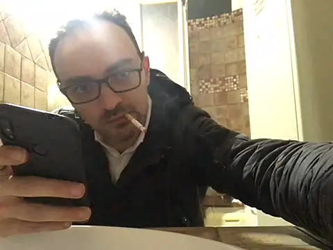 Snapshot of saber910 chatting on 5, 4, 2026 saber910 online show from 5, 4, 2026