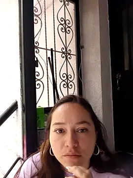 Snapshot of SabrinaVantress chatting on 12, 5, 2026 SabrinaVantress online show from 12, 5, 2026