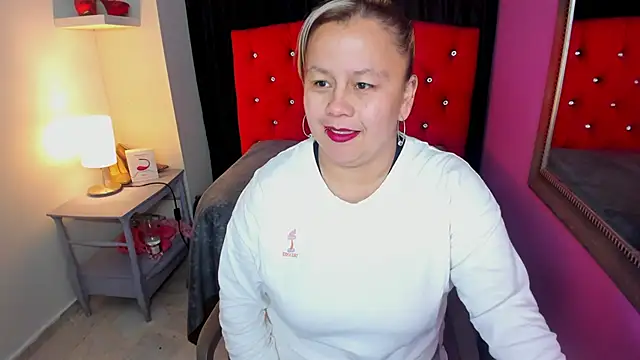 Snapshot of ScarletBigTitties chatting on 9, 5, 2026 ScarletBigTitties online show from 9, 5, 2026