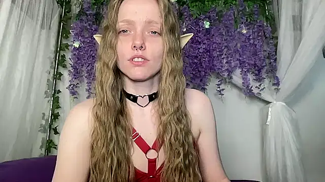 ElfGirlAna online show from 25, 6, 2026