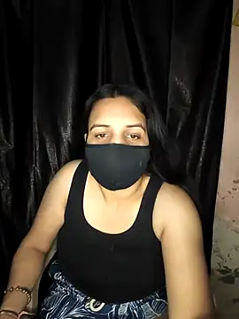 Snapshot of REENA-STRIP chatting on 25, 4, 2026 REENA-STRIP online show from 25, 4, 2026