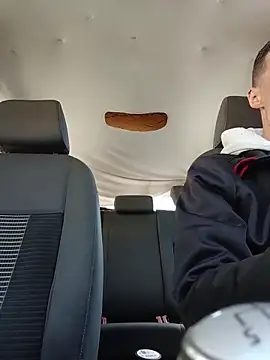 Snapshot of Skinboy06 chatting on 16, 4, 2026 Skinboy06 online show from 16, 4, 2026