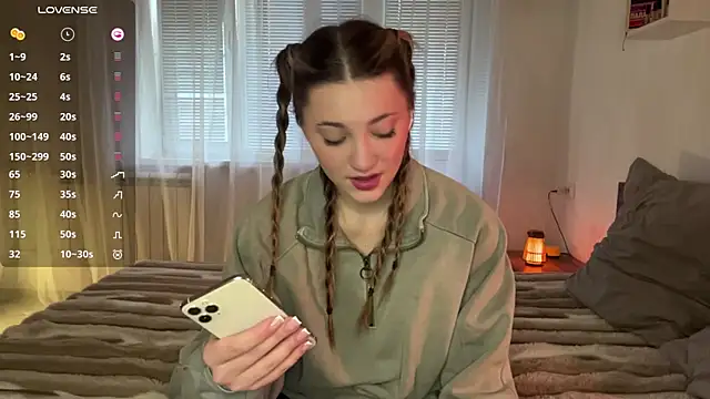 Snapshot of 1Kellynaive chatting on 26, 3, 2026 1Kellynaive online show from 26, 3, 2026