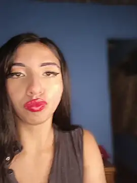 Snapshot of dulce_soph chatting on 29, 3, 2026 dulce soph online show from 29, 3, 2026