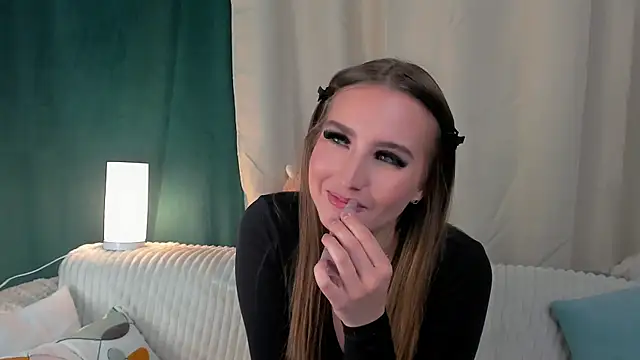 Snapshot of KarriDunman chatting on 28, 4, 2026 KarriDunman online show from 28, 4, 2026