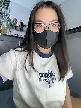 Snapshot of Evelyn9xzz chatting on 26, 3, 2026 Evelyn9xzz online show from 26, 3, 2026