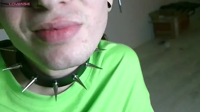 Snapshot of Ernest_ice chatting on 15, 4, 2026 Ernest ice online show from 15, 4, 2026