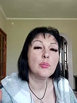 HelgaDennis online show from 24, 4, 2026