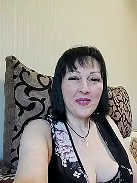 Snapshot of HelgaDennis chatting on 17, 5, 2026 HelgaDennis online show from 17, 5, 2026