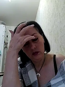 Snapshot of HelgaDennis chatting on 3, 6, 2026 HelgaDennis online show from 3, 6, 2026