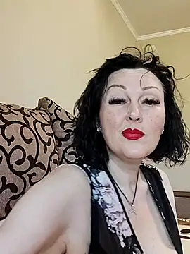Snapshot of HelgaDennis chatting on 5, 6, 2026 HelgaDennis online show from 5, 6, 2026