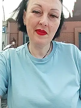 Snapshot of HelgaDennis chatting on 3, 8, 2026 HelgaDennis online show from 3, 8, 2026