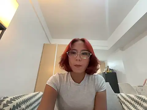 Snapshot of misscutee chatting on 8, 6, 2026 misscutee online show from 8, 6, 2026