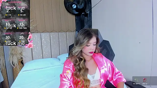 Snapshot of EmilyJohnsoon chatting on 11, 4, 2026 EmilyJohnsoon online show from 11, 4, 2026