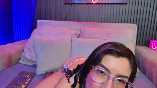 Snapshot of HannaMiller01_ chatting on 19, 4, 2026 HannaMiller01 online show from 19, 4, 2026