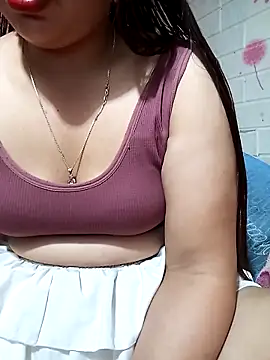 Snapshot of Hena__ chatting on 6, 4, 2026 Hena online show from 6, 4, 2026