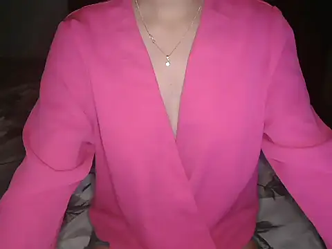 Snapshot of urvashi_rai chatting on 14, 6, 2026 urvashi rai online show from 14, 6, 2026