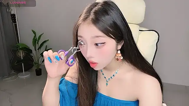 Yukiy8877 online show from 21, 4, 2026
